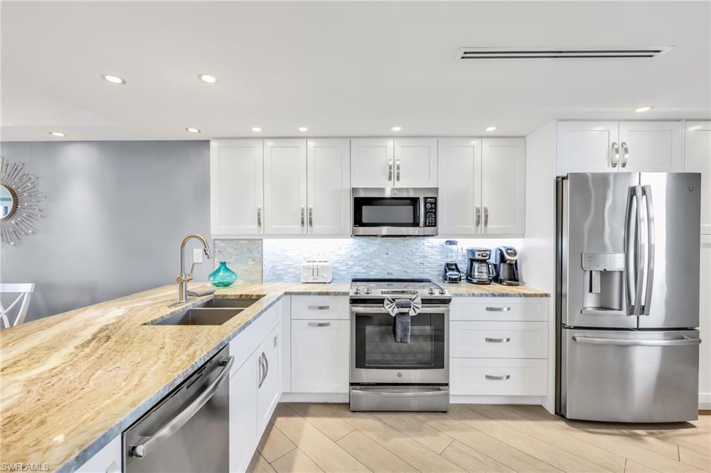 SOUTH SEAS - Residential