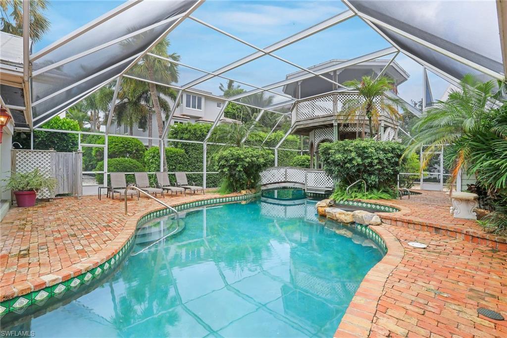 OLDE NAPLES - Residential