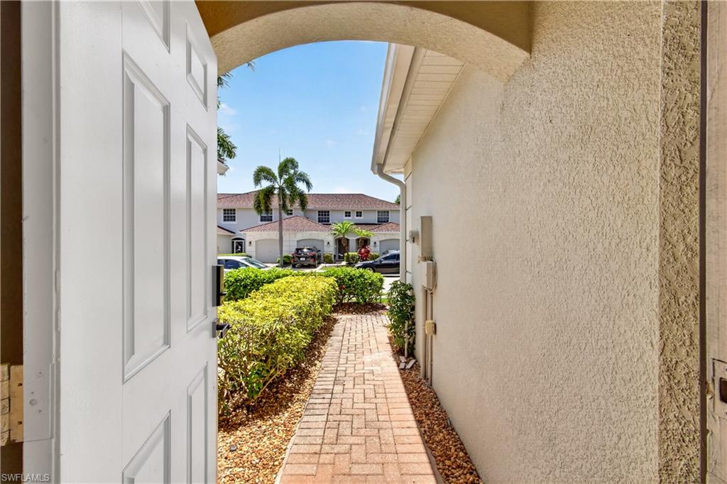 OLYMPIA POINTE - Residential
