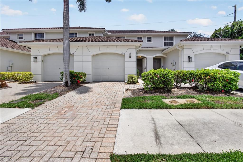OLYMPIA POINTE - Residential