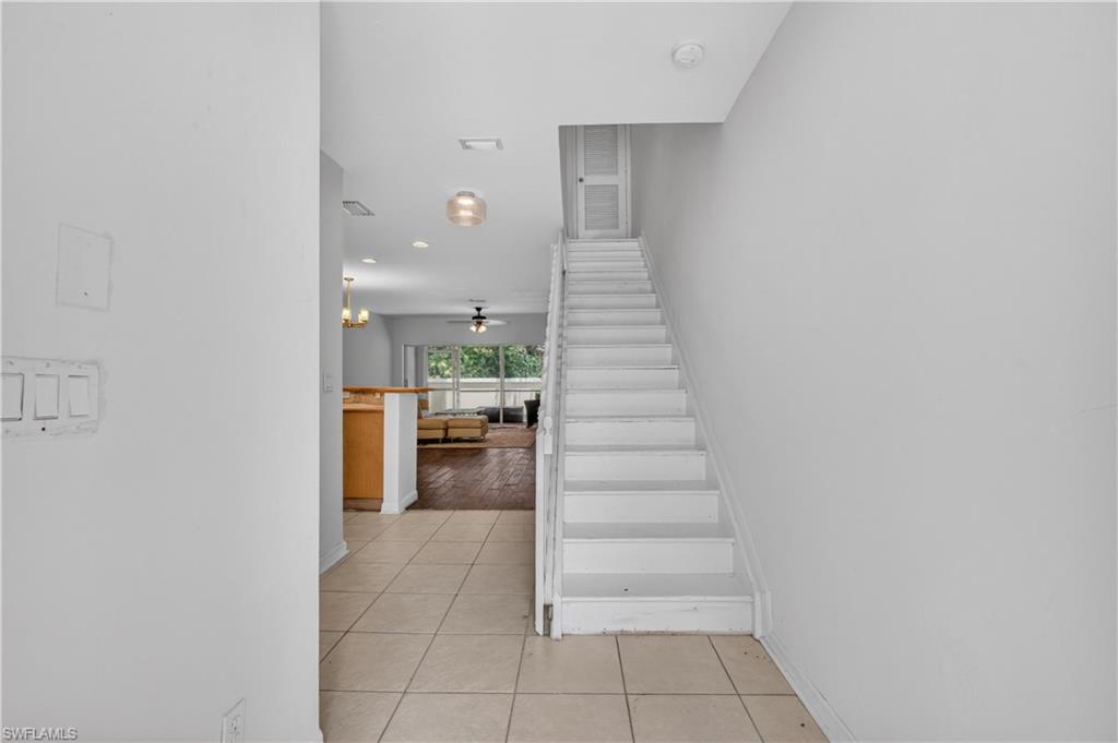 OLYMPIA POINTE - Residential