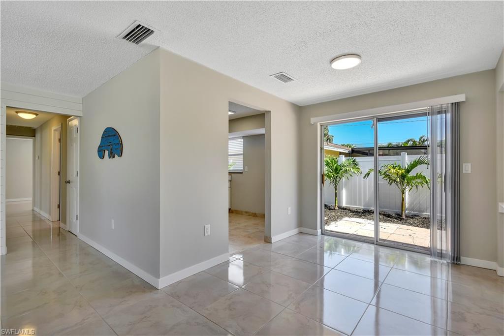 NAPLES PARK - Residential