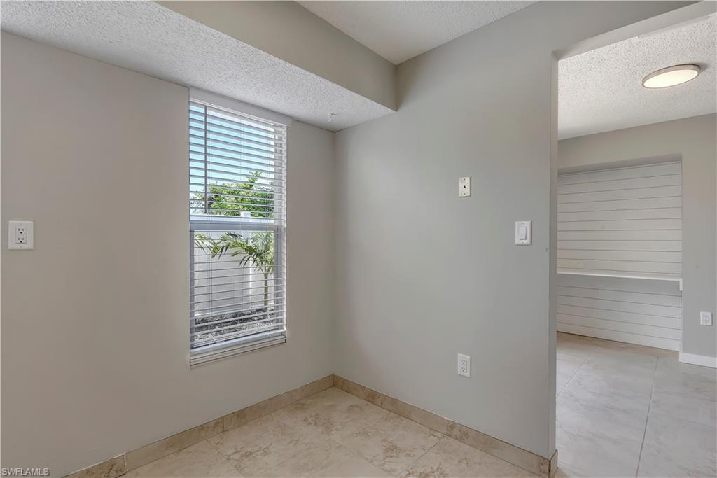 NAPLES PARK - Residential