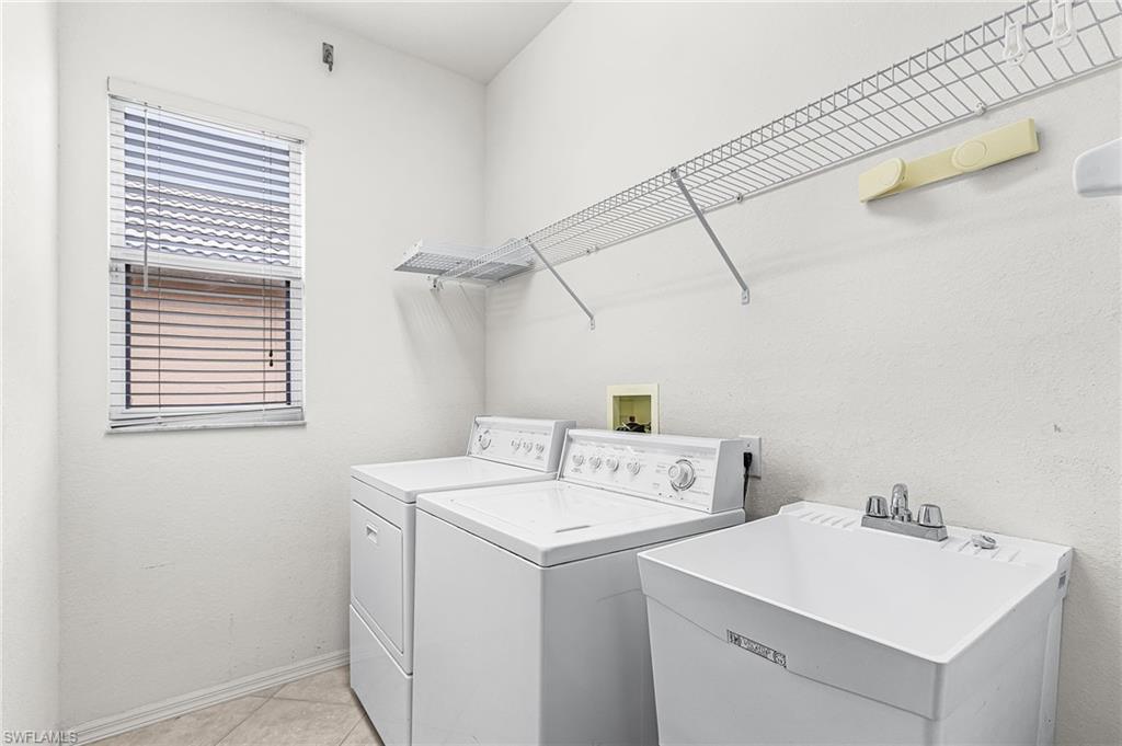 INDIGO LAKES - Residential