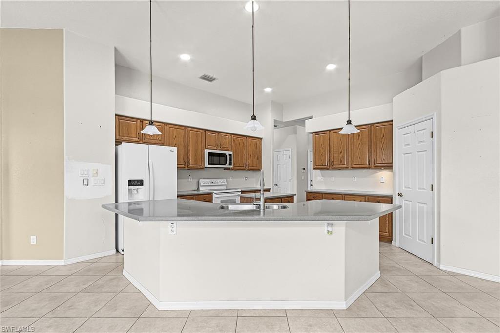 INDIGO LAKES - Residential