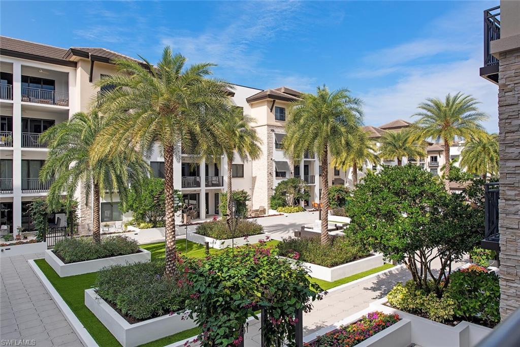 NAPLES SQUARE - Residential