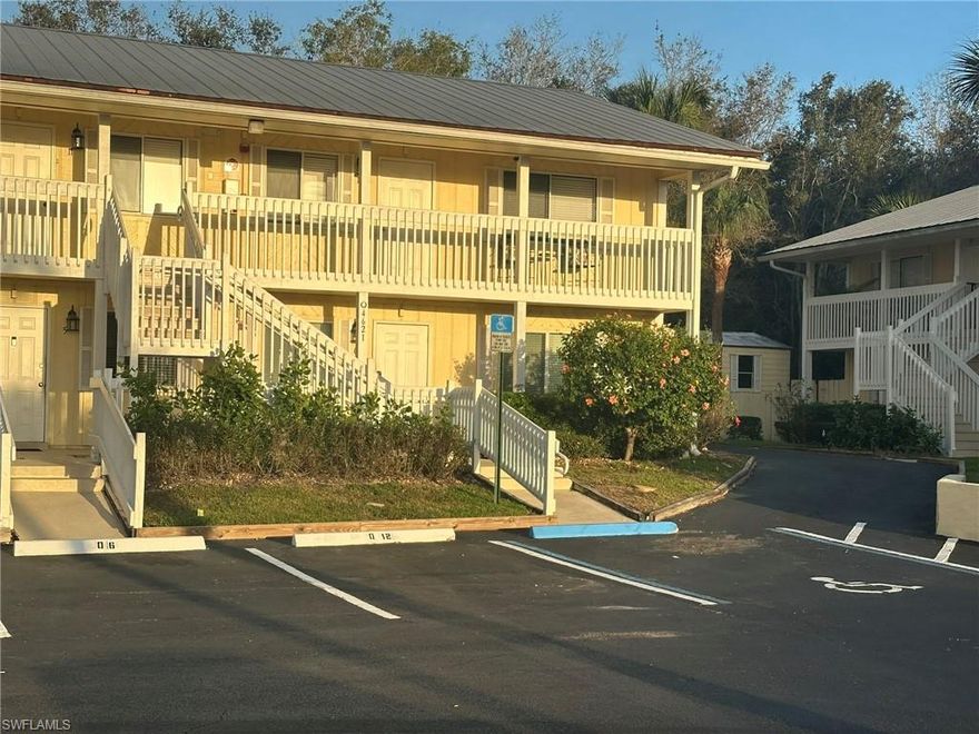 Live the Naples beach lifestyle in this lovely community located in the charming community of Abaco Bay with a Key West feel. This freshly painted 2 bed/2 bath - 1st floor quiet condo is in a great location, large primary bedroom with ensuite bath with tile shower, second bedroom has full bath with shower/tub combo. Tile flooring throughout, kitchen with solid cabinetry, granite counters and newer appliances. The community features a sparkling pool, club house, and bike storage. Ideal spot for year-round residence, a vacation getaway spot or as a rental property with leases allowed up to 4 times per year. Walk to the Botanical Gardens, East Park Pickleball Courts, Sugden Park, Celebration Park,  and great restaurants, and just a short drive to 5th Ave South, Naples Pier, and a multitude of surrounding dining, shopping and attractions. Don't miss out on this updated end unit at a great price!