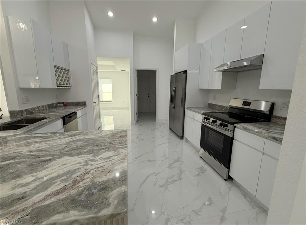 LEHIGH ACRES - Residential