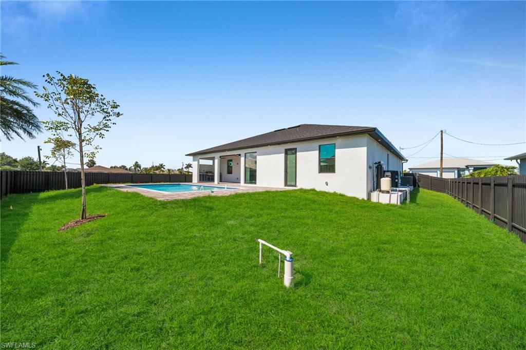 CAPE CORAL - Residential