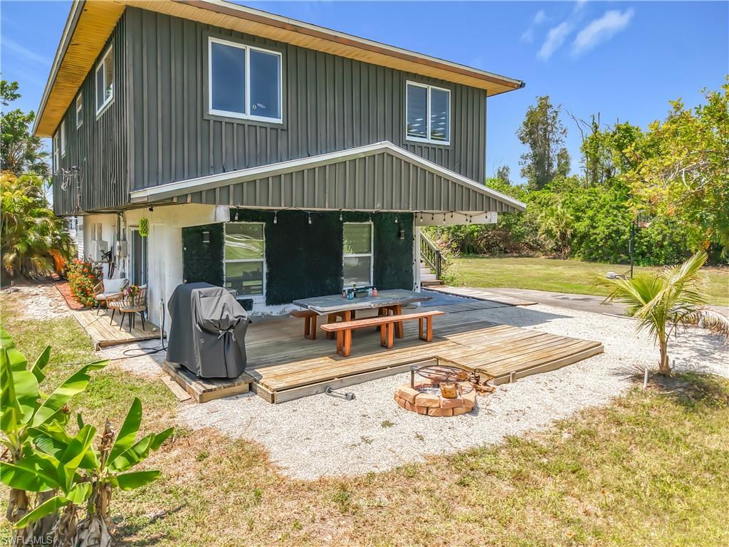 4549 Courtney RD