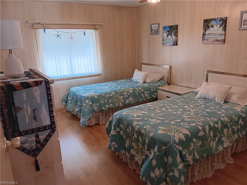 LAZY DAYS MOBILE VILLAGE - Residential