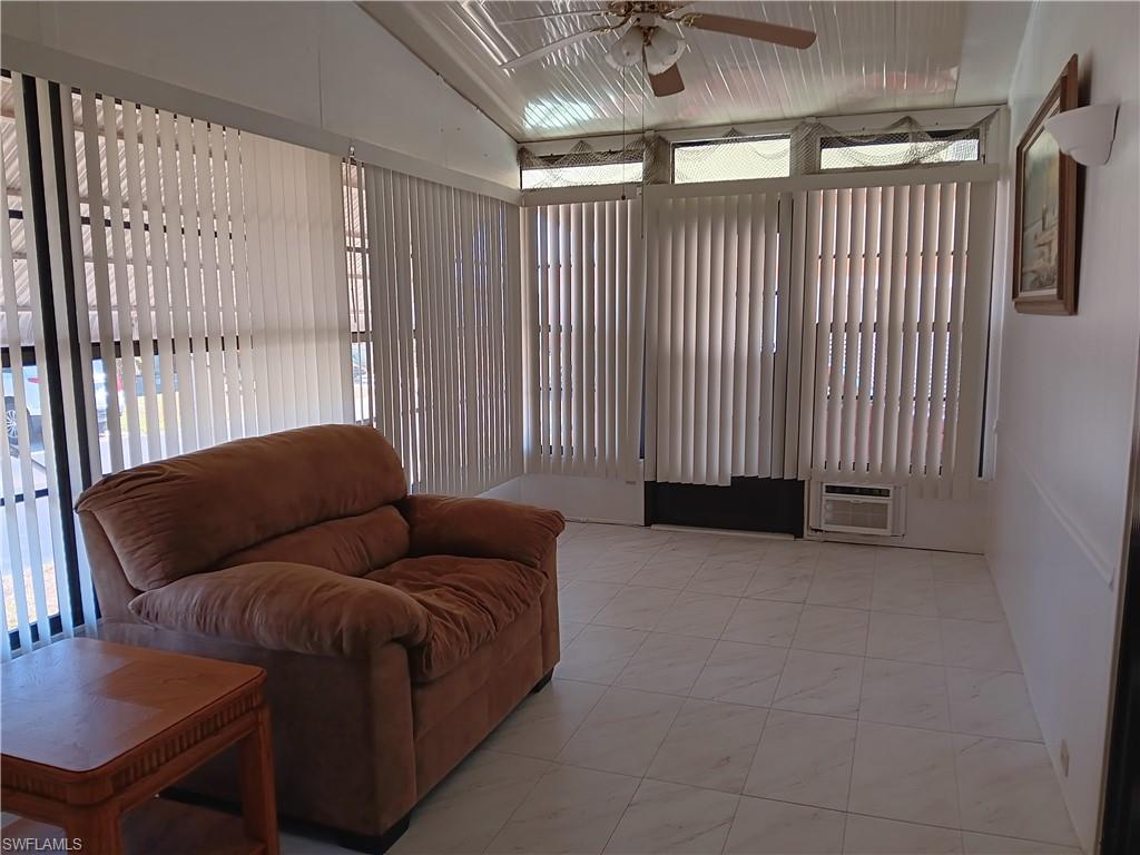 LAZY DAYS MOBILE VILLAGE - Residential