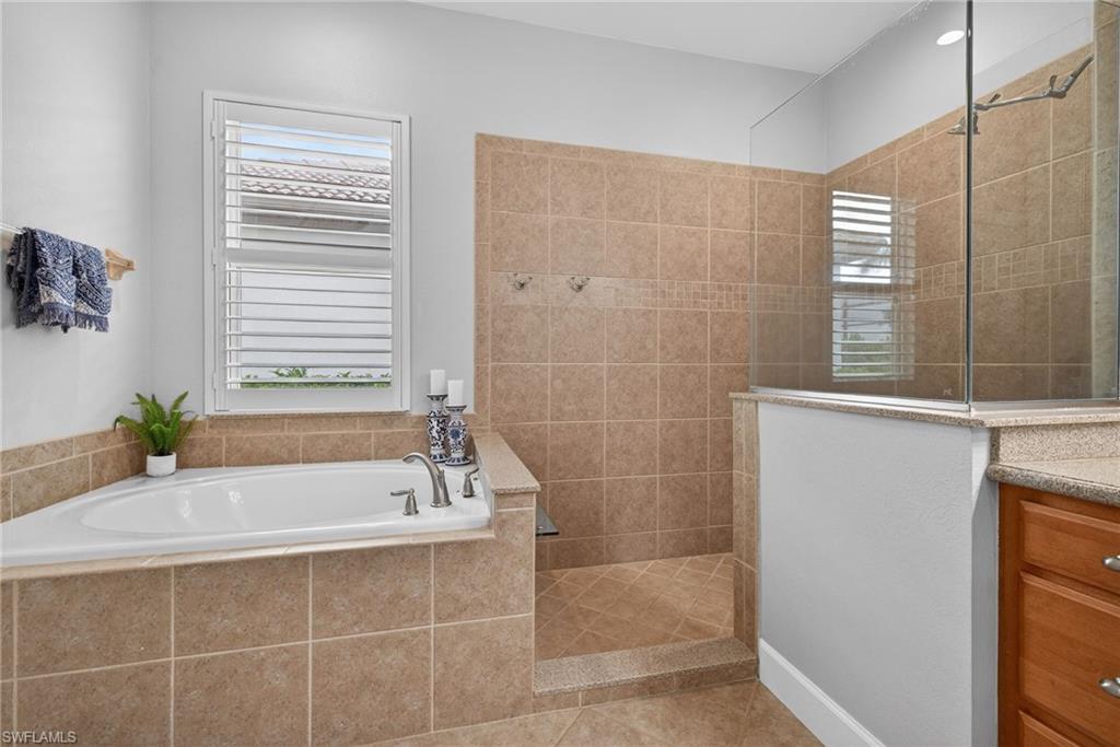 EMERSON SQUARE - Residential