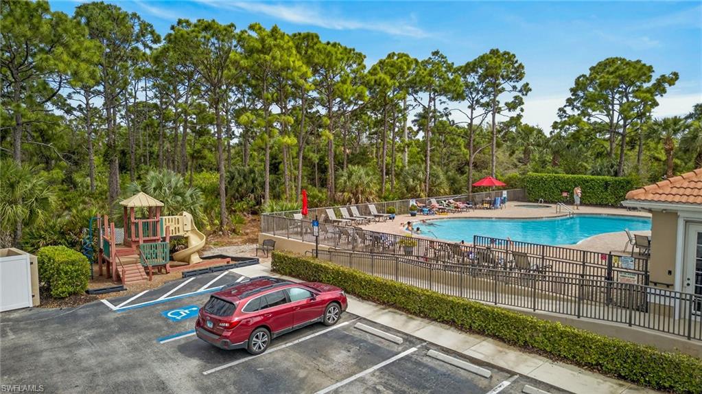 EMERSON SQUARE - Residential