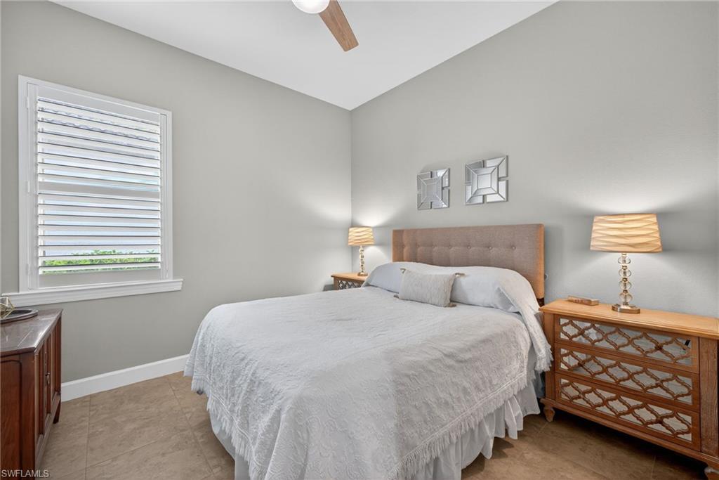 EMERSON SQUARE - Residential