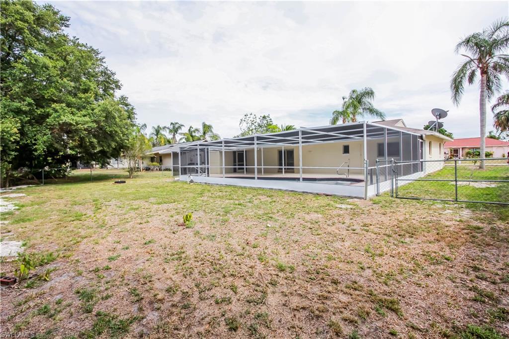 FORT MYERS SHORES - Residential