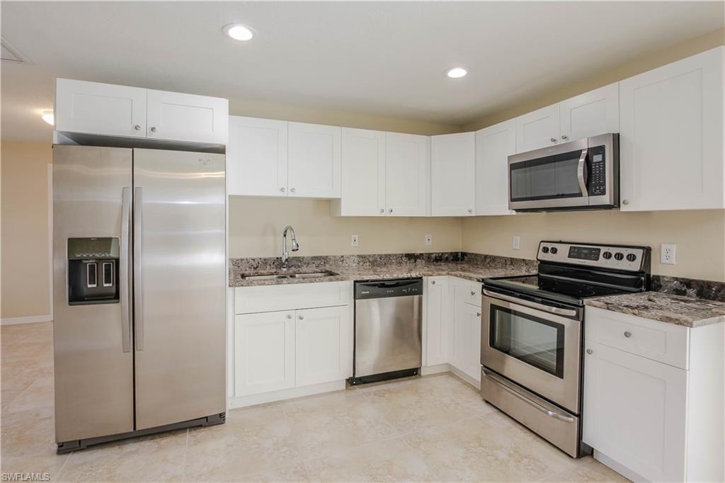 FORT MYERS SHORES - Residential