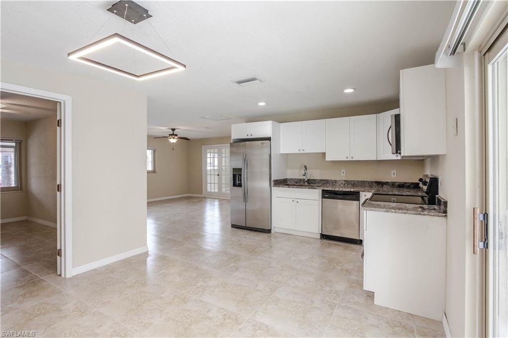 FORT MYERS SHORES - Residential