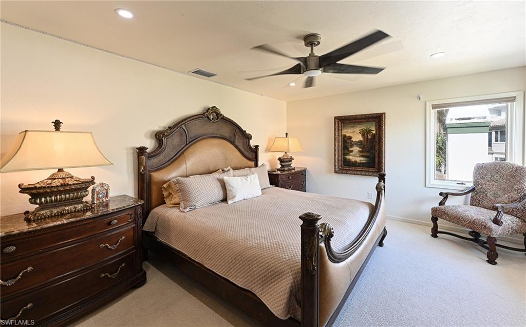 BAREFOOT BEACH - Residential