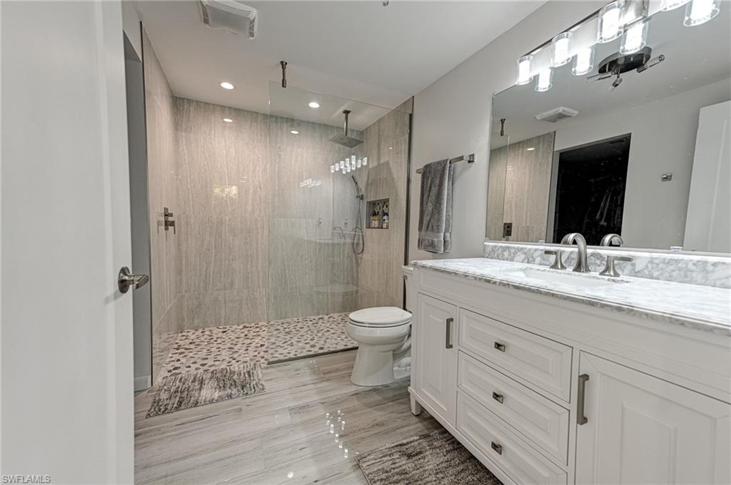 BAREFOOT BEACH - Residential