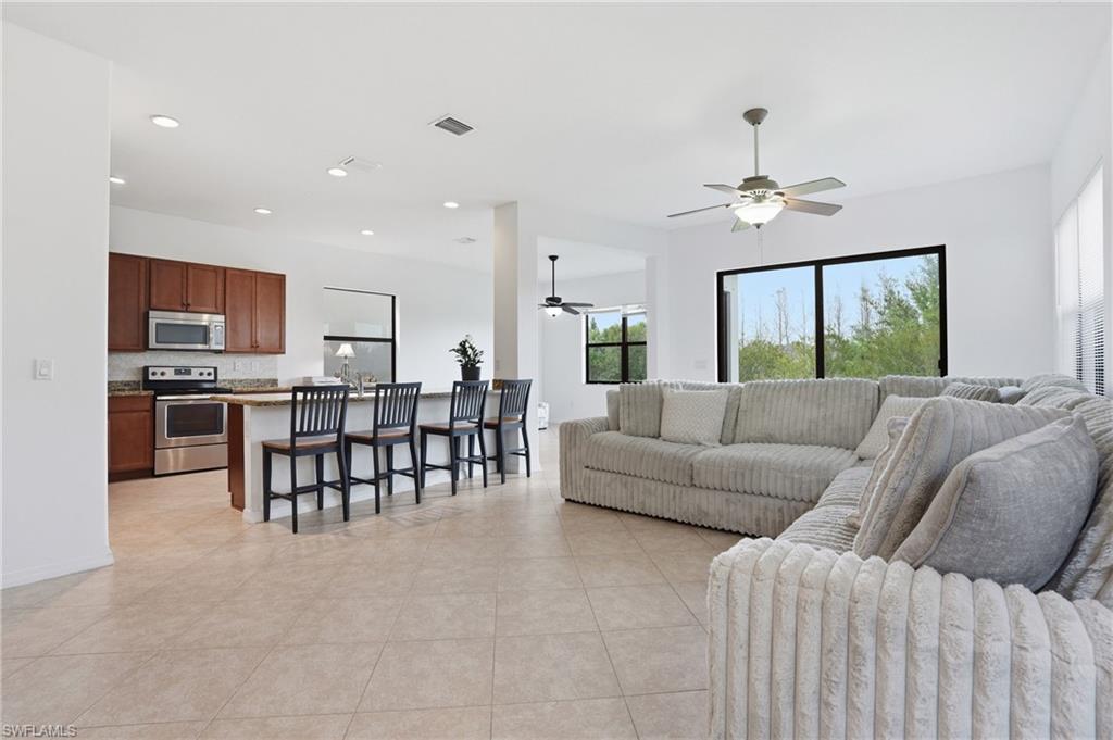 COQUINA AT MAPLE RIDGE - Residential