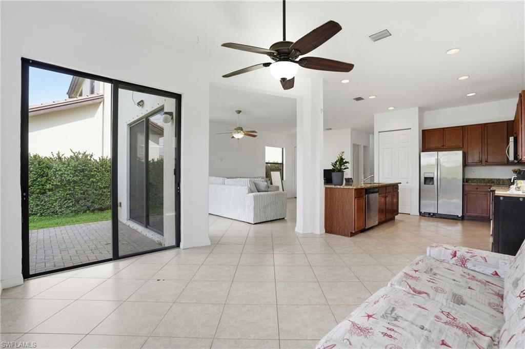 COQUINA AT MAPLE RIDGE - Residential