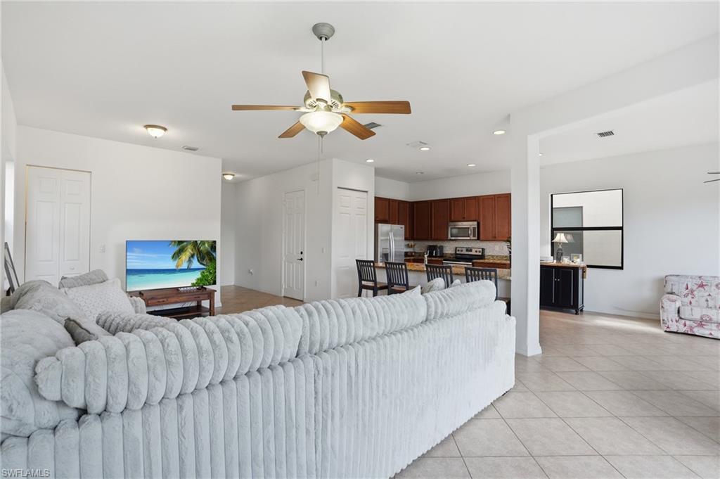 COQUINA AT MAPLE RIDGE - Residential