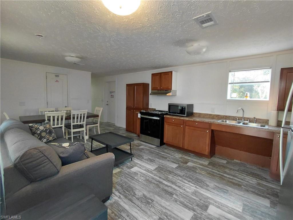 MONTURA RANCH ESTATES - Residential