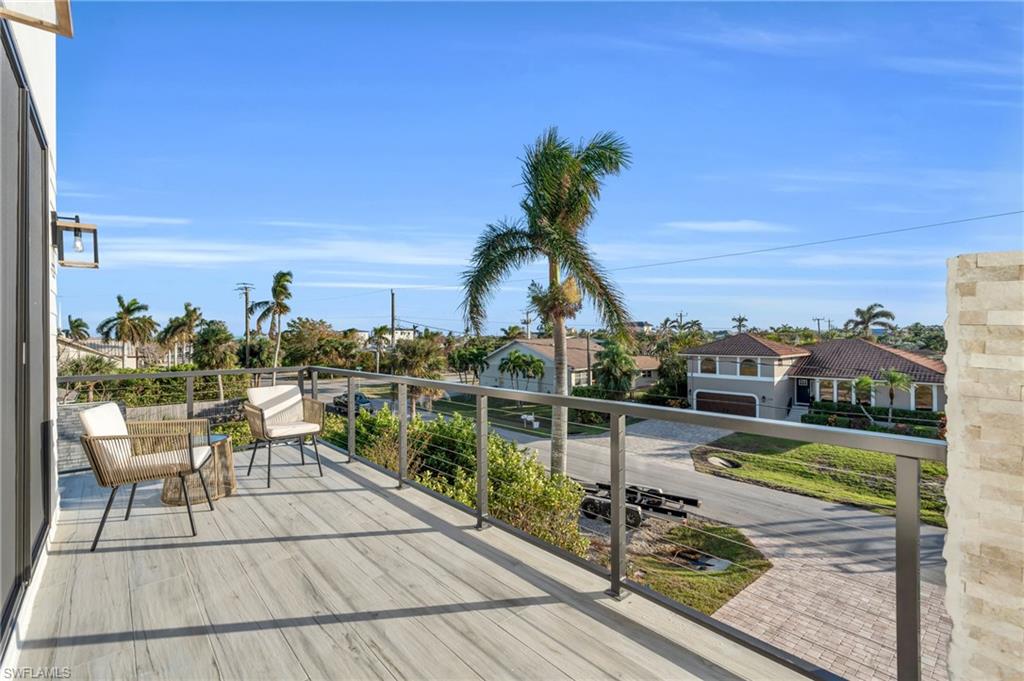 ISLES OF CAPRI - Residential