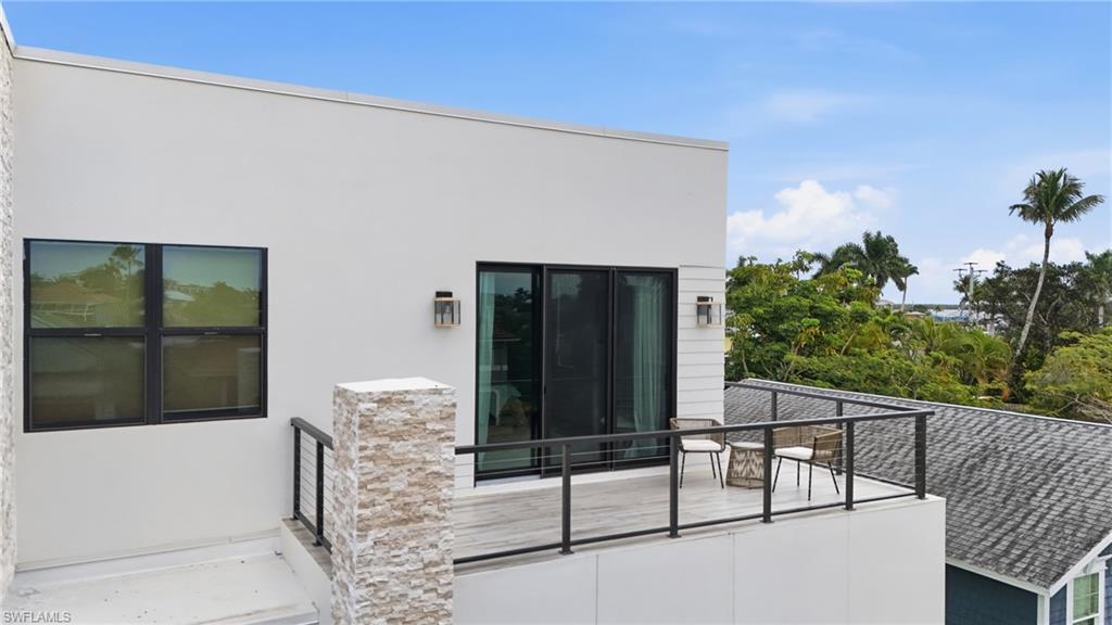 ISLES OF CAPRI - Residential