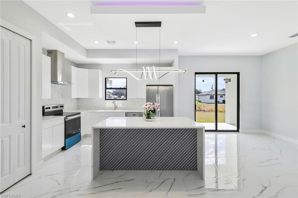 LEHIGH ACRES - Residential