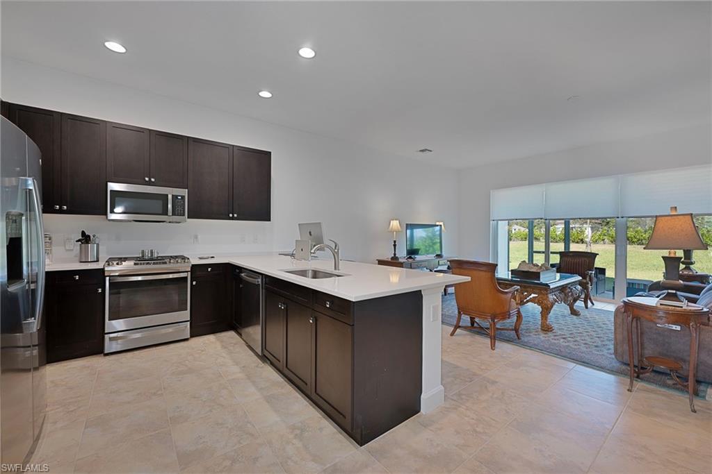 12445 Dahlia CT