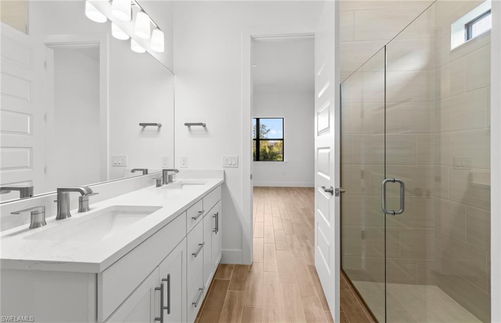 AVALON PARK - Residential