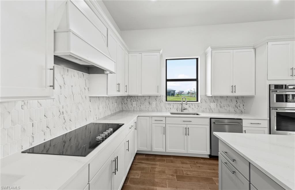 AVALON PARK - Residential