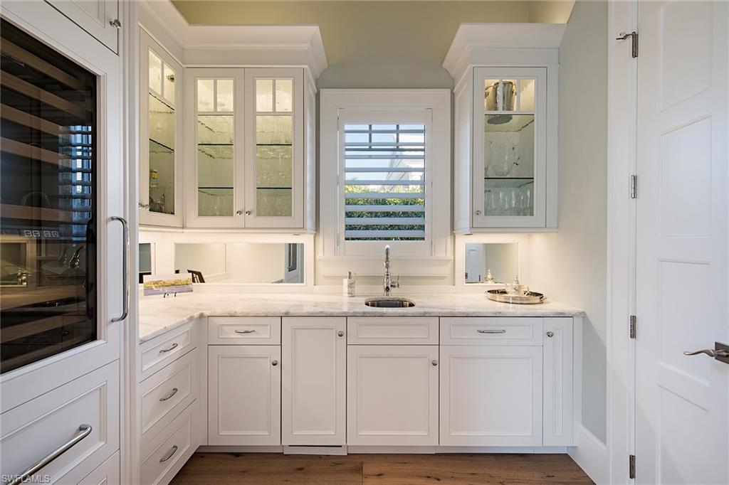 PARK SHORE - Residential