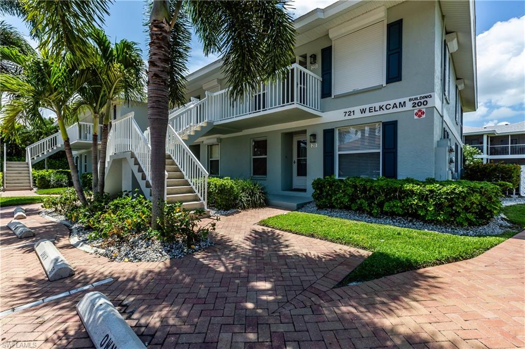 SMOKEHOUSE BAY CLUB - Residential