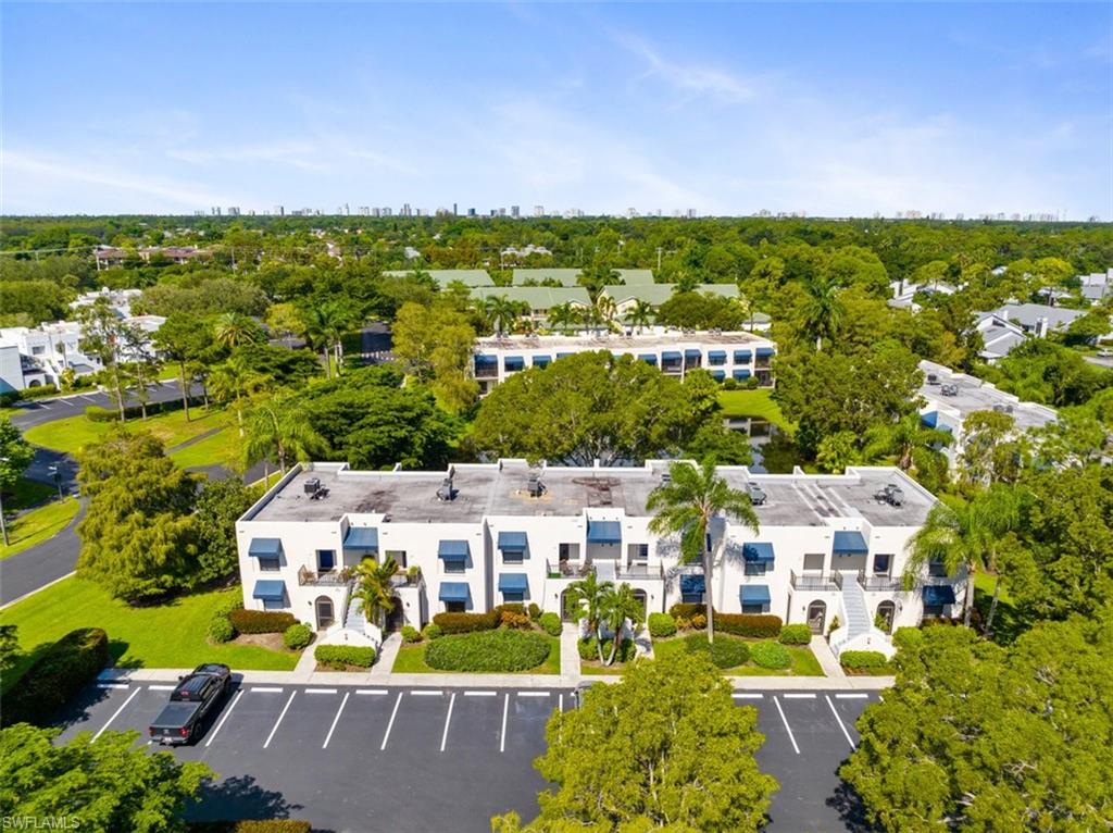 MARBELLA AT WORLD TENNIS CENTER - Residential