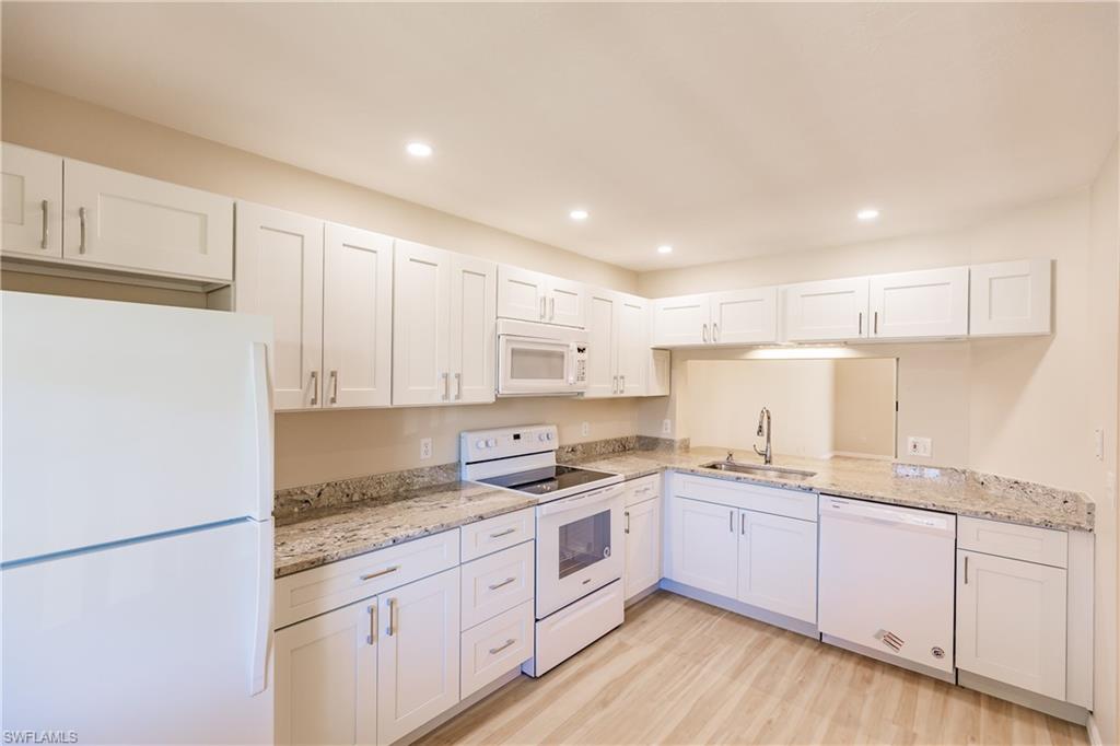 VILLAGES AT EMERALD LAKES - Residential