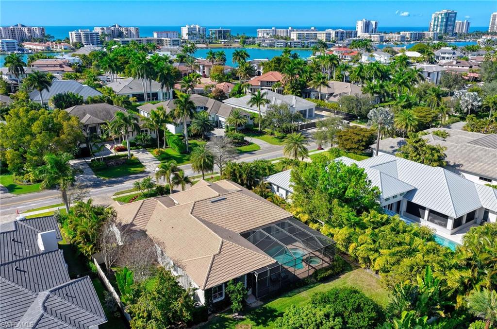 MOORINGS - Residential