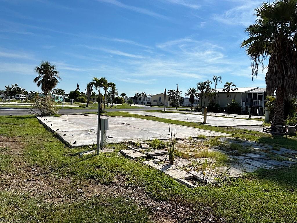 PALMETTO PALMS R V - Land