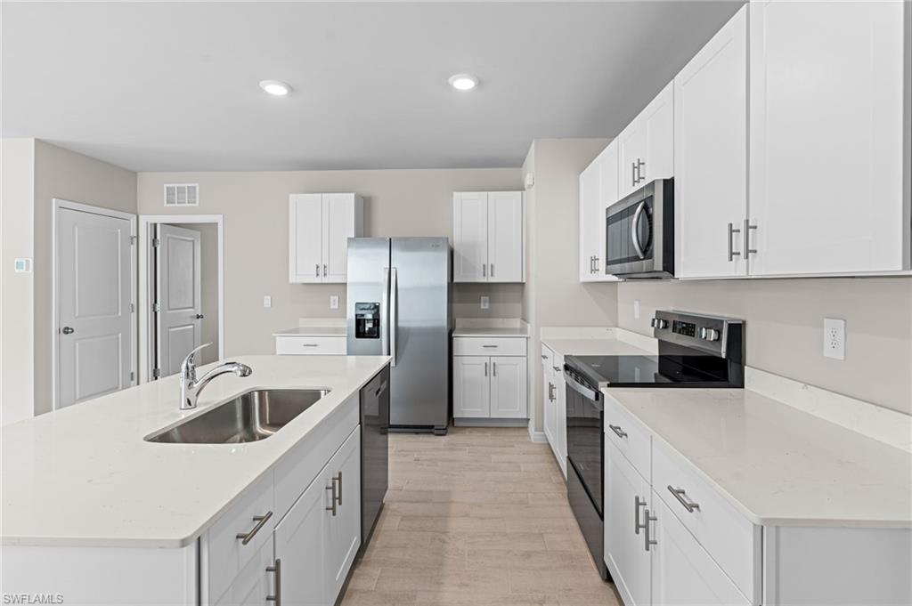 BENTLEY CROSSING - Residential Lease