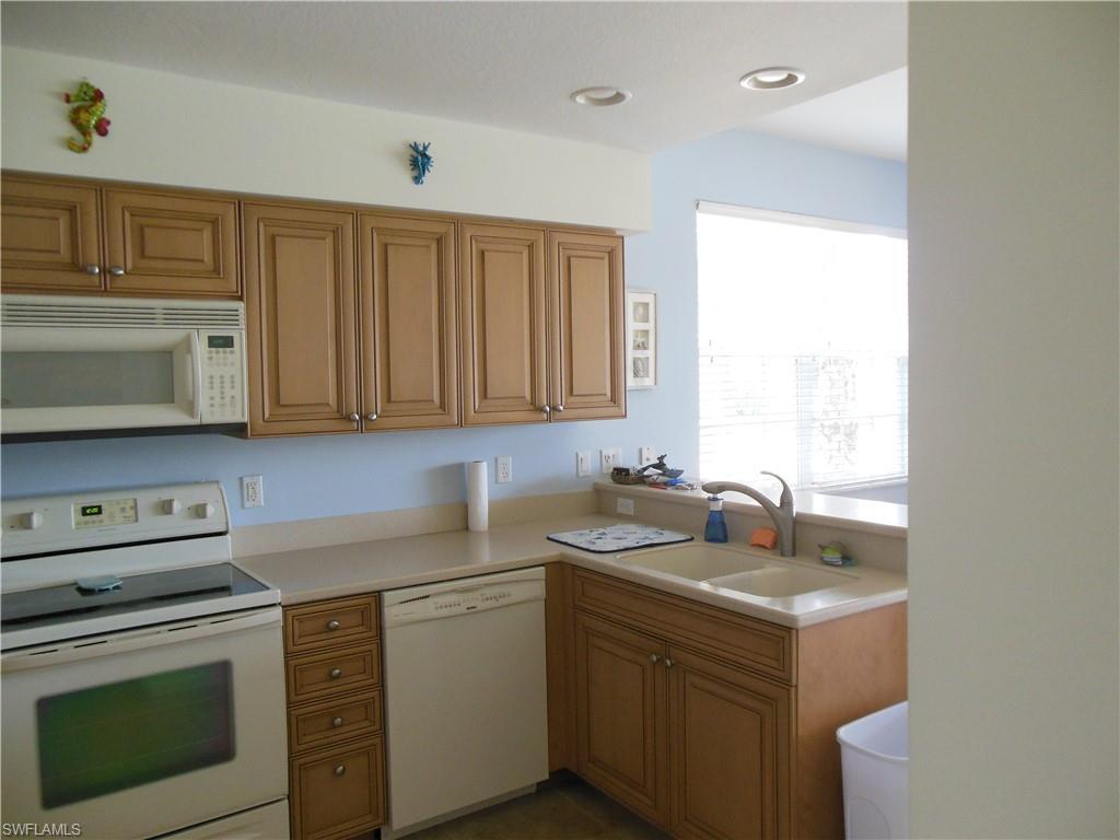 CROWN COLONY - Residential