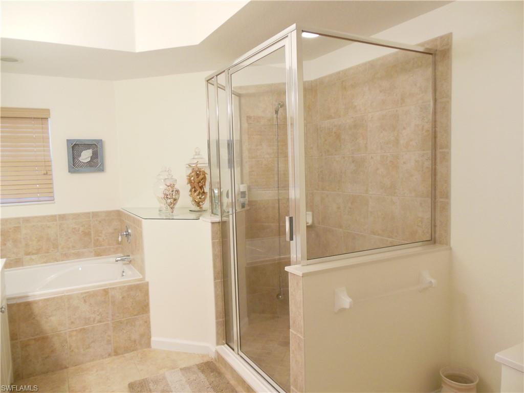 CROWN COLONY - Residential