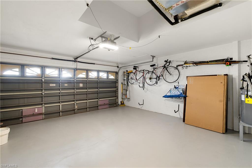 WIGGINS BAY VILLAS - Residential