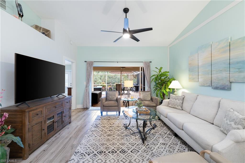 WIGGINS BAY VILLAS - Residential