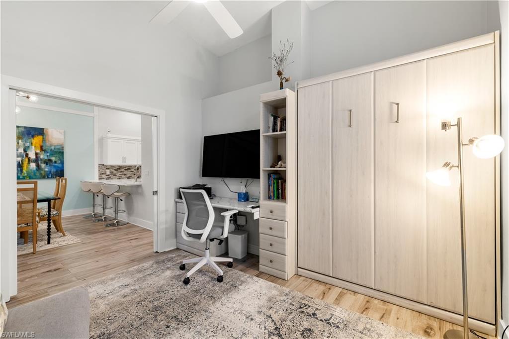 WIGGINS BAY VILLAS - Residential