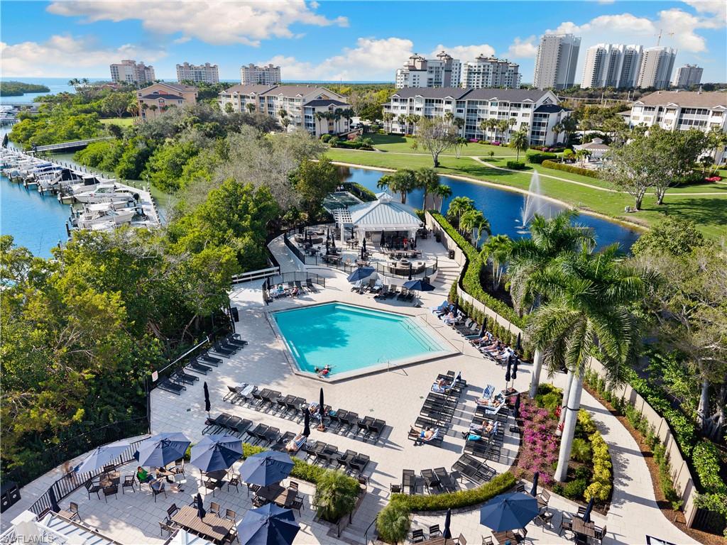 WIGGINS BAY VILLAS - Residential