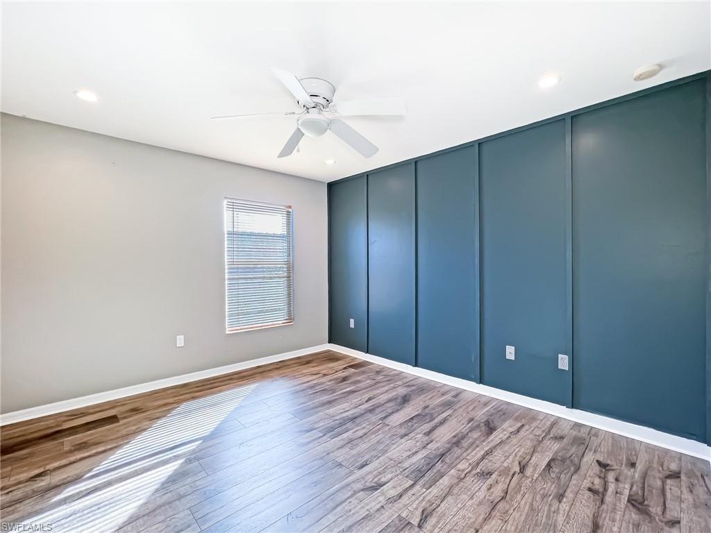 HAMPTON LAKES - Residential