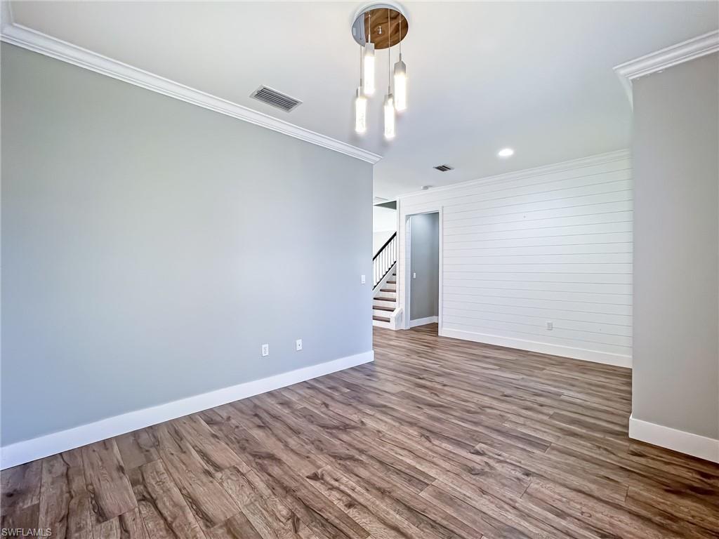 HAMPTON LAKES - Residential