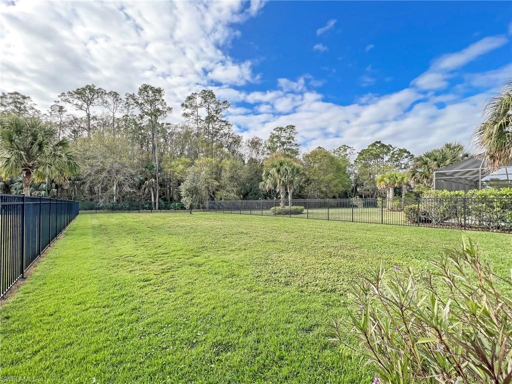 HAMPTON LAKES - Residential